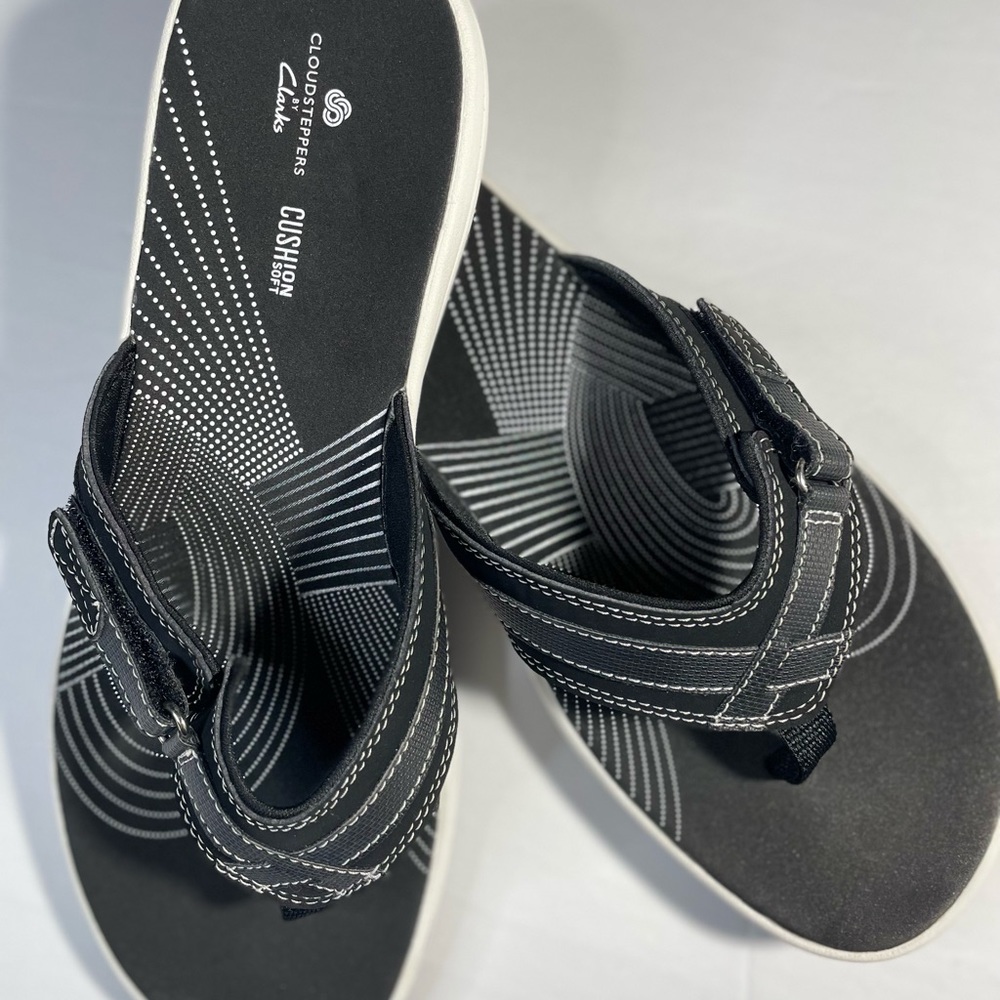 Clarks
Womens Cloudsteppers Breeze Sea Flip Flops